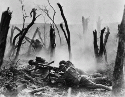 U.S. soldiers of 2nd Division engaged in the Argonne Forest.